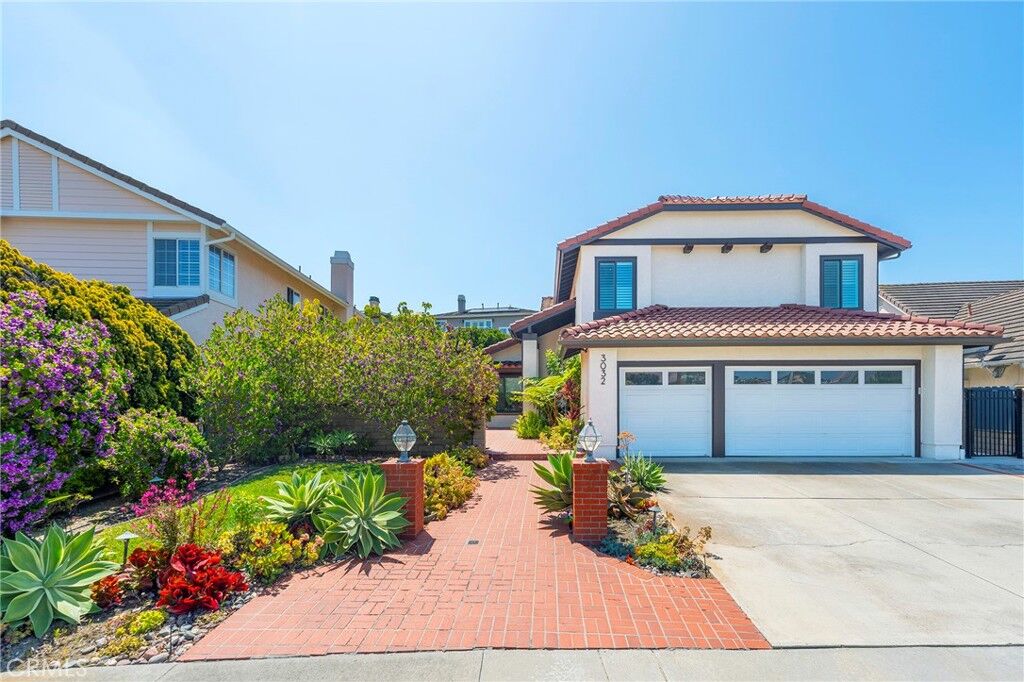 Property Photo: 3032 Calle Frontera CA 92673