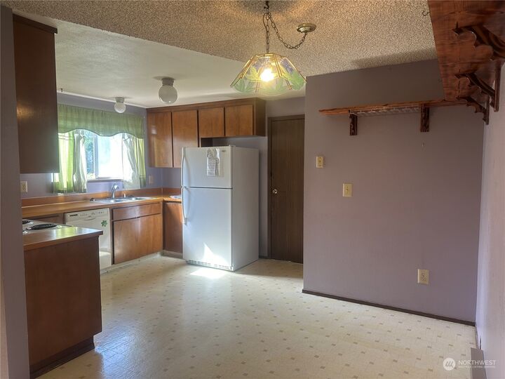 Property Photo: 16512 26th Drive SE WA 98012