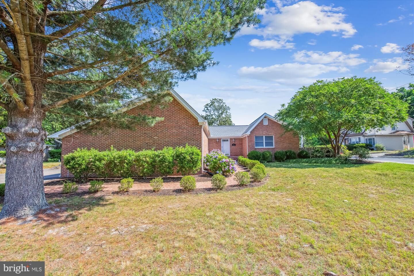 Property Photo:  301 South Boulevard  MD 21801 