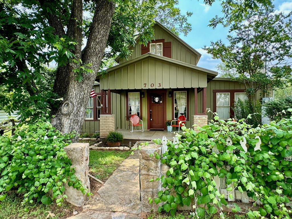 Property Photo:  703 Poplar  TX 78624 