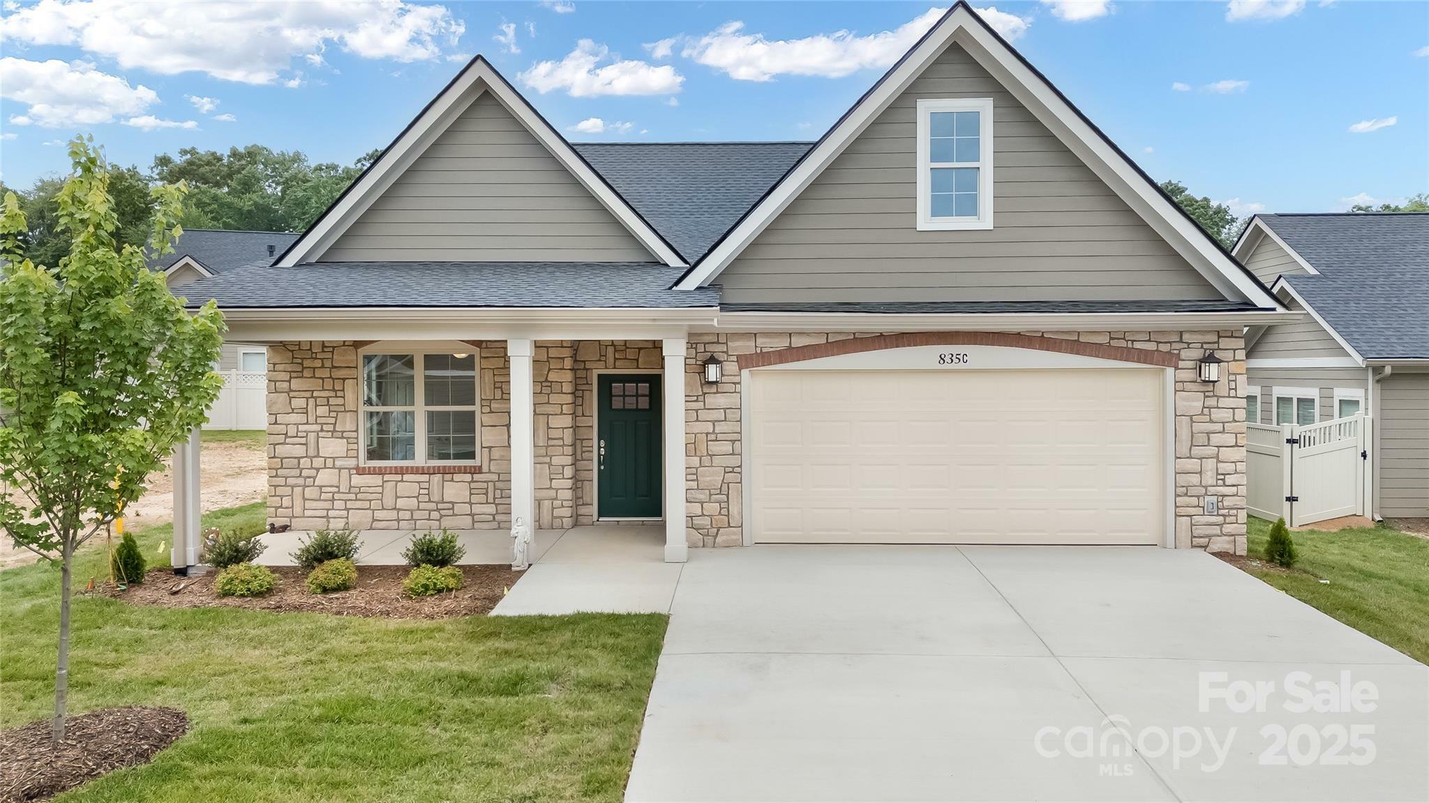 Property Photo: 831 B Wynnshire Drive 60 NC 28601