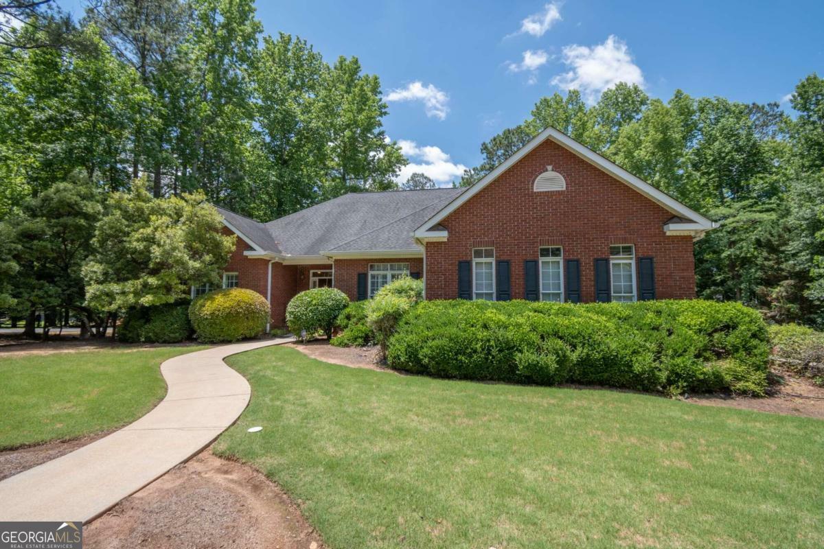 Property Photo: 1040 St Andrews Court GA 30677