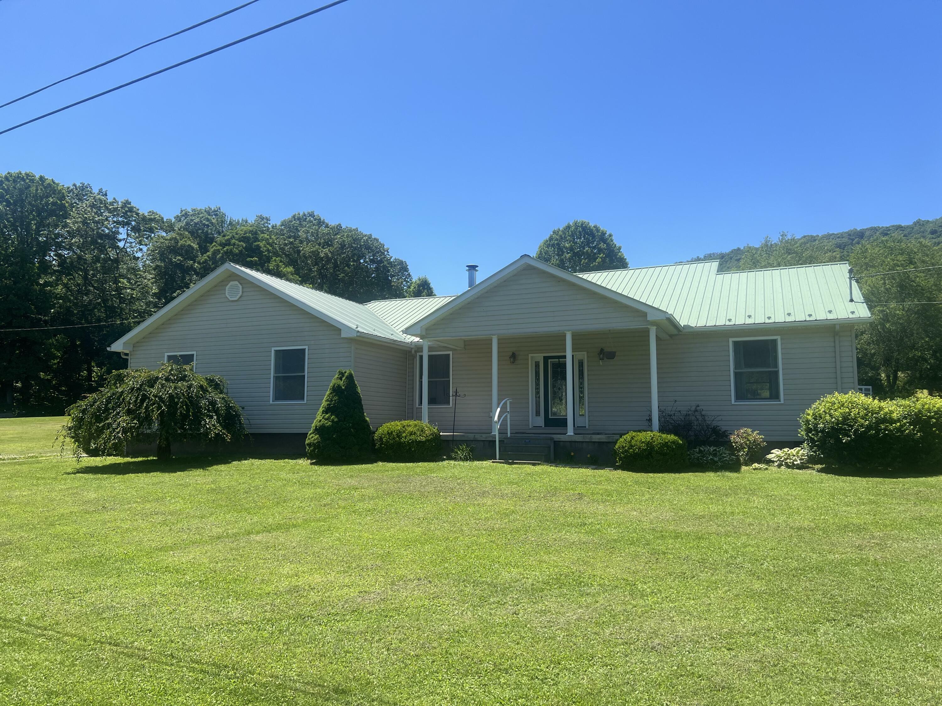 Property Photo:  109 Forest Ave  WV 25984 