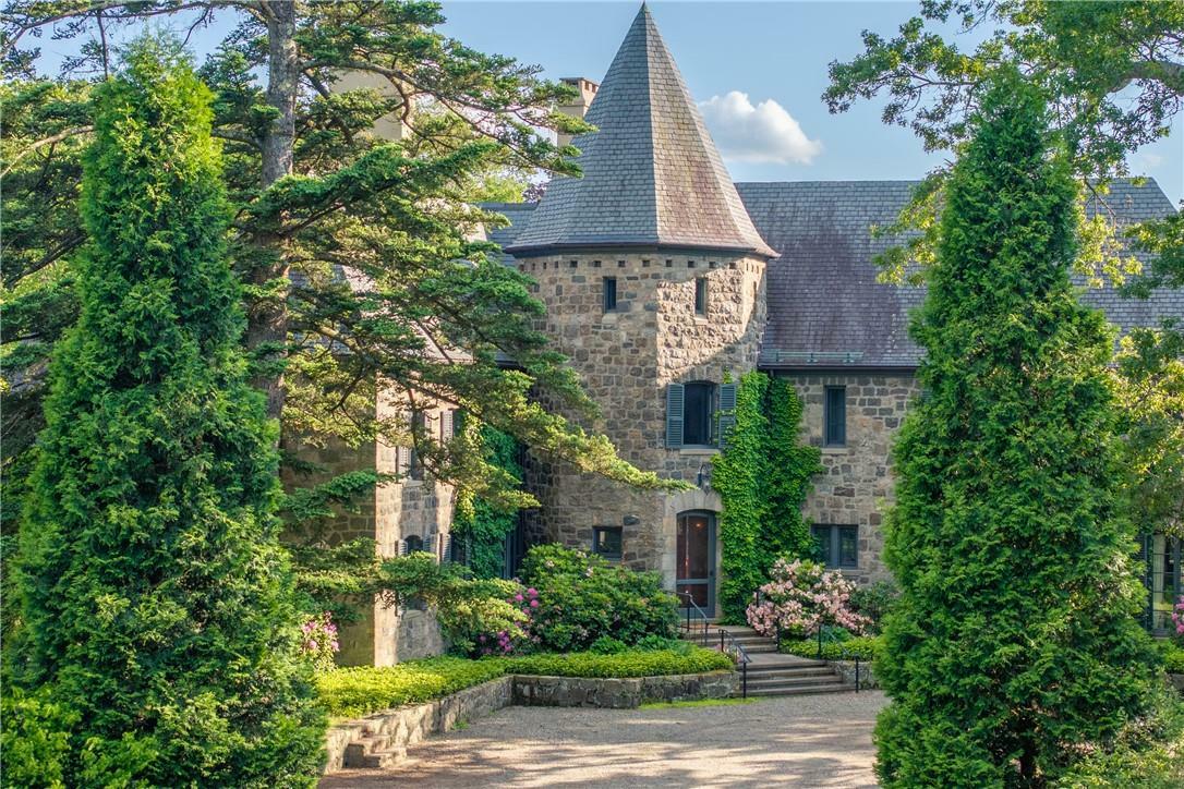 Property Photo: 41-61 Evarts Hill NY 10524