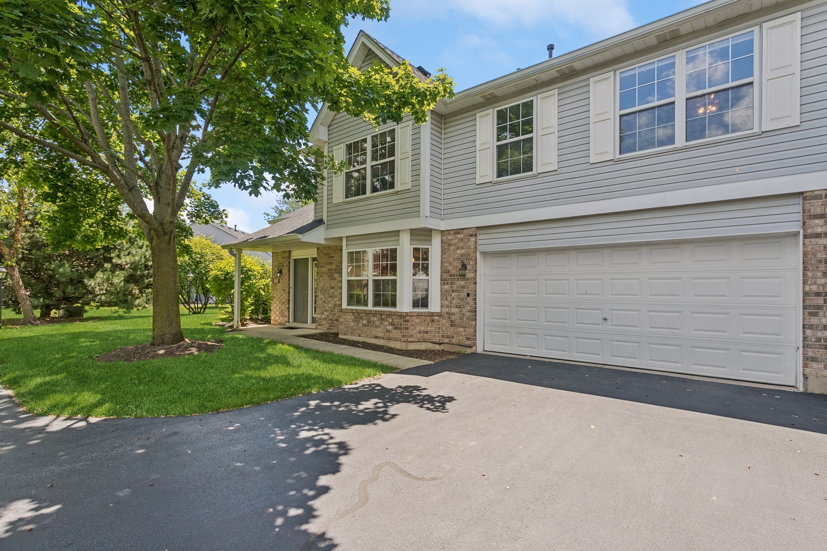 Property Photo:  13932 Cambridge Circle  IL 60544 