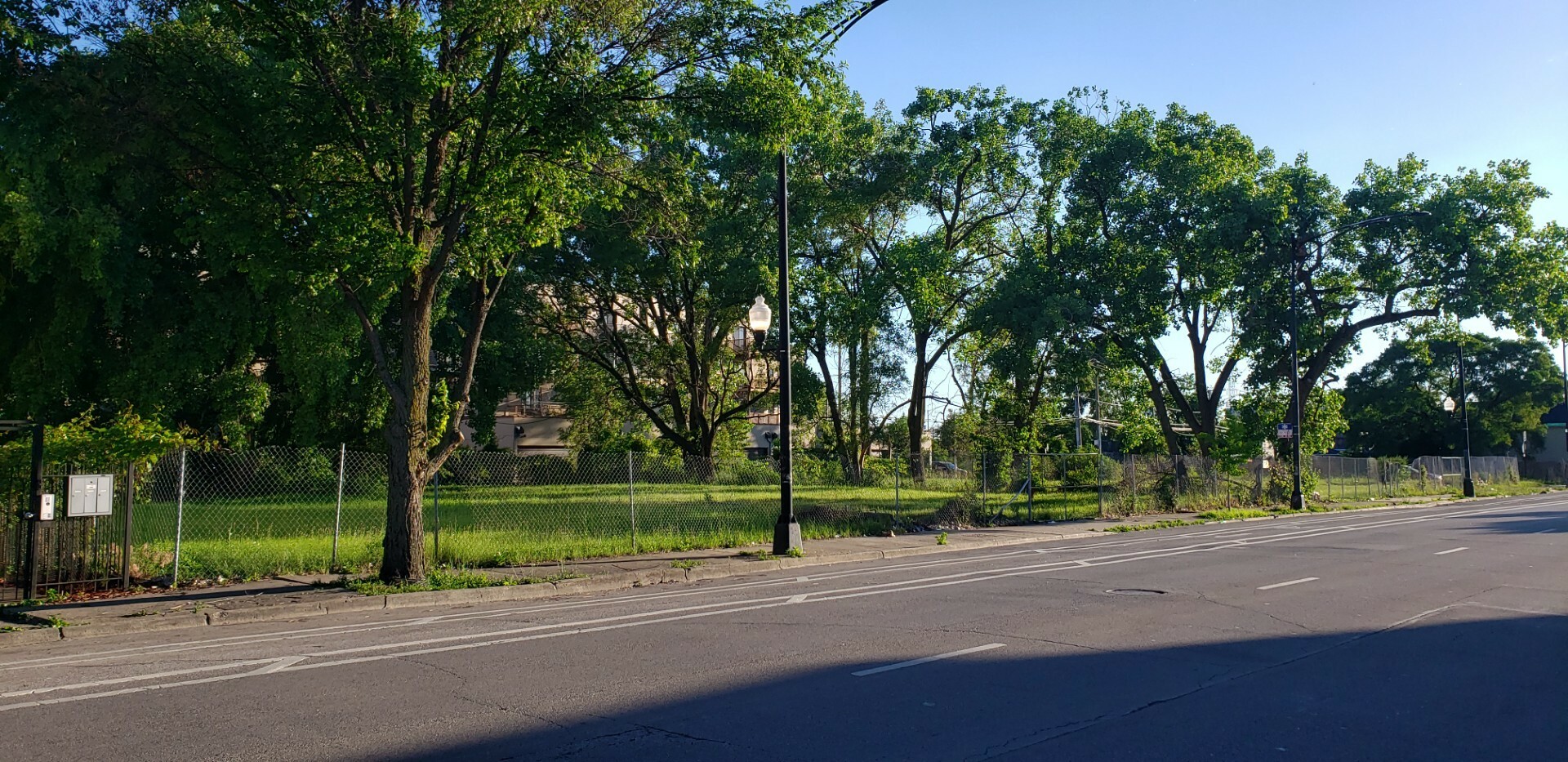 Property Photo:  2447 W Warren Boulevard  IL 60612 