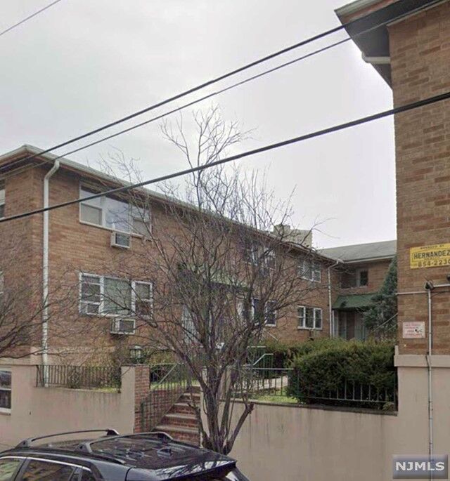 5800 Broadway 13  West New York NJ 07093 photo