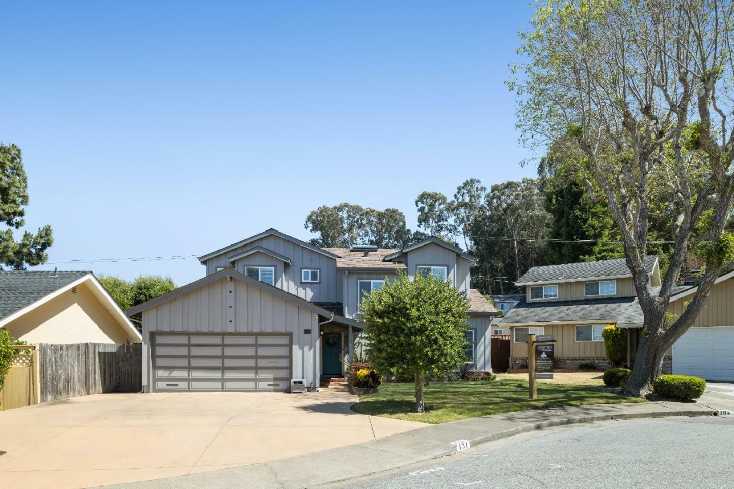 Property Photo:  131 Serra Court  CA 94066 