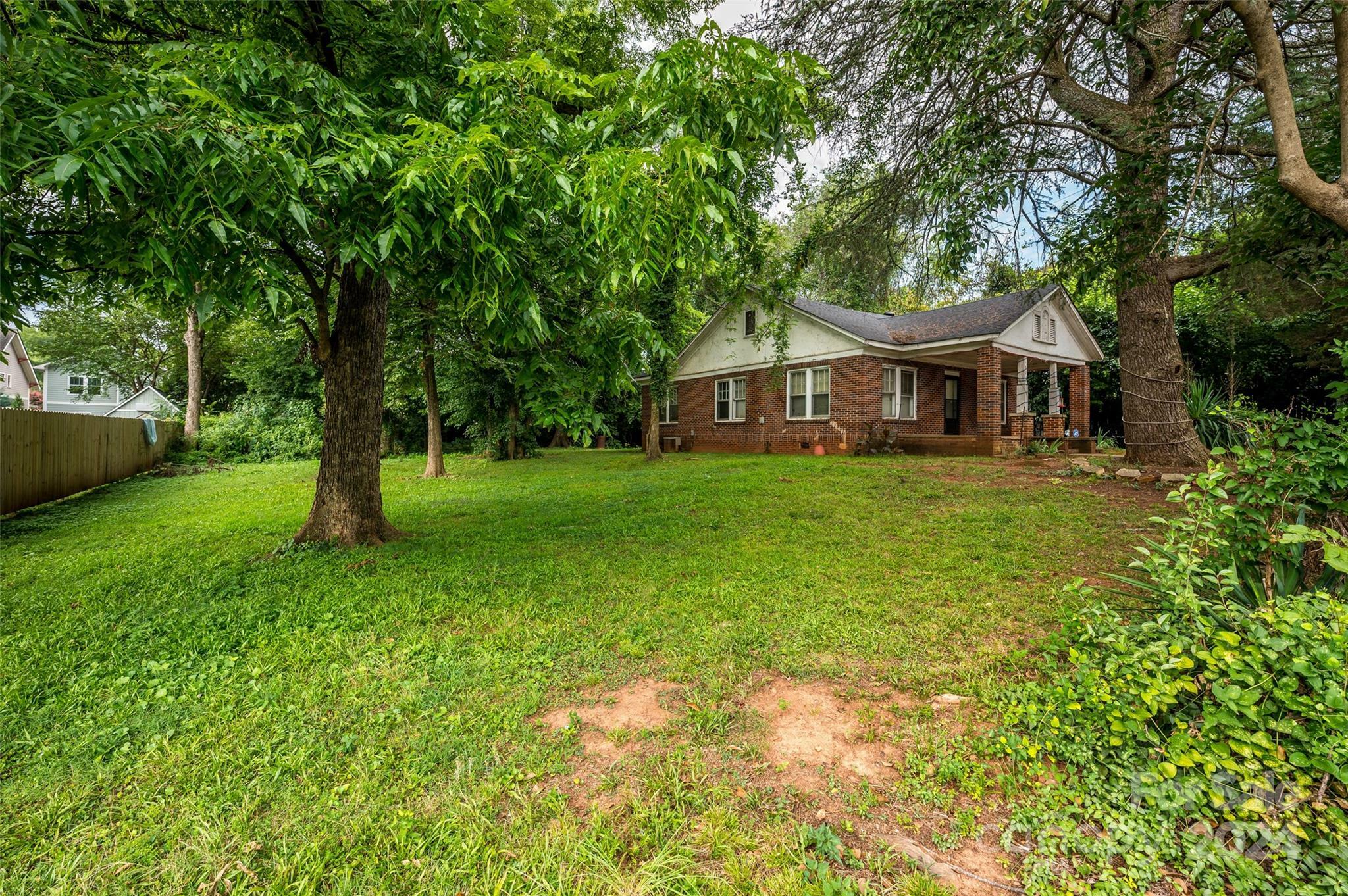 Property Photo:  000 E 35th Street  NC 28205 