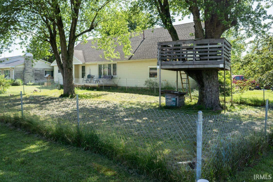 Property Photo:  3009 S Crestview Drive  IN 47362-9629 