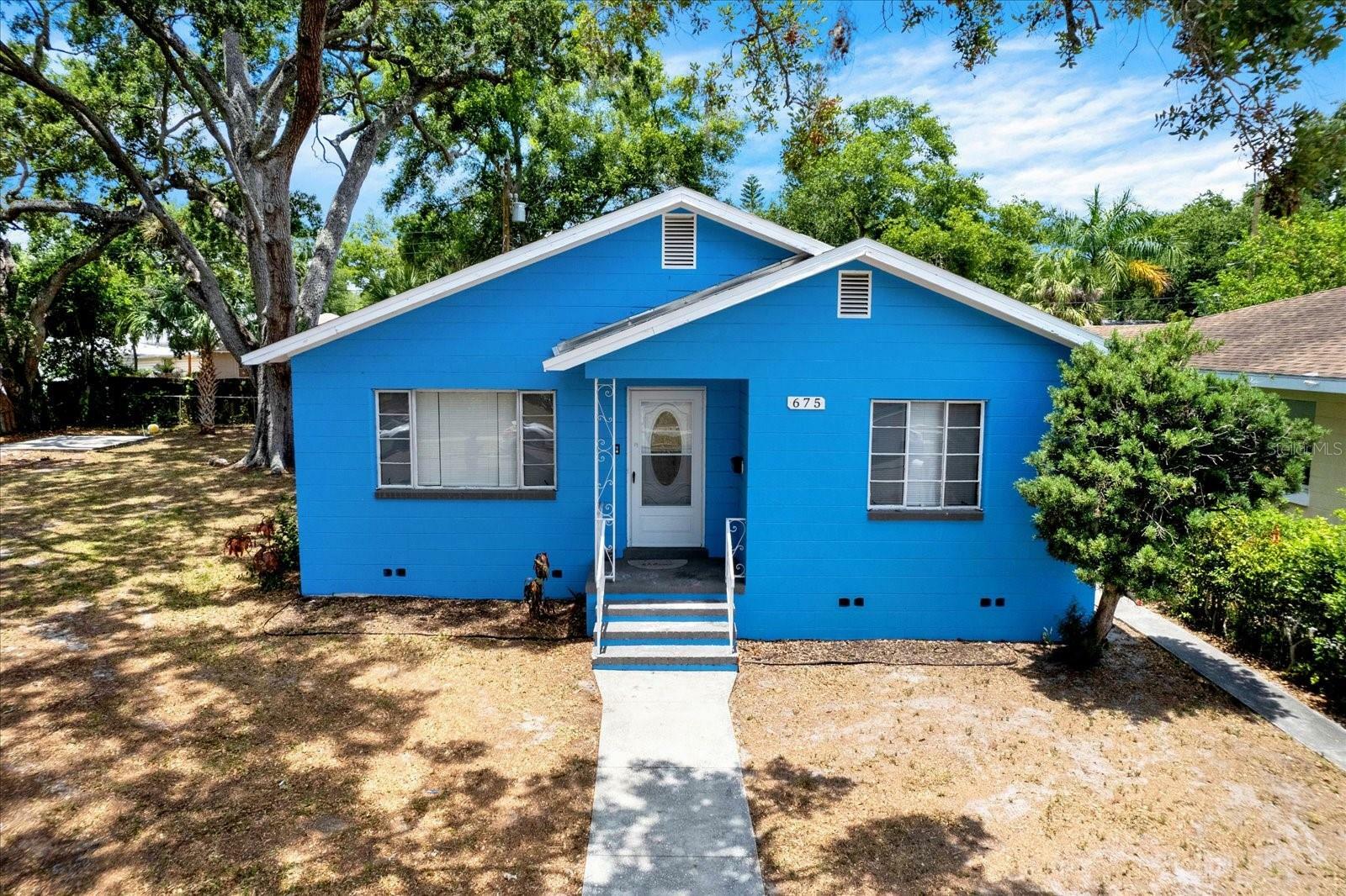 Property Photo:  675 17th Avenue S  FL 33701 