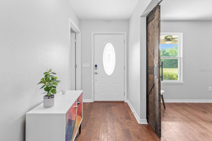Property Photo: 10616 SW 170th Street FL 32618