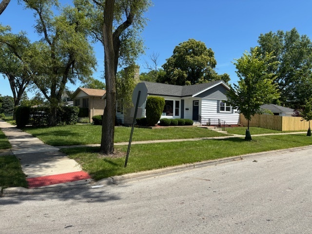 Property Photo:  505 N Western Avenue  IL 60068 