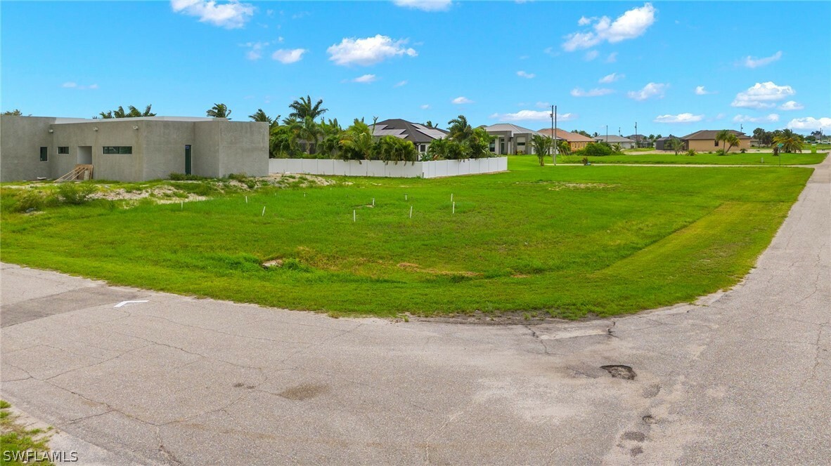 Property Photo:  3301 NW 5th Street  FL 33993 