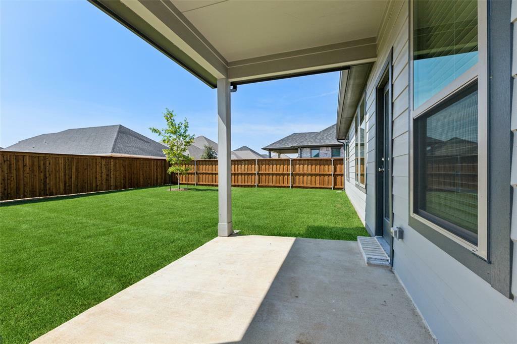 Property Photo:  216 Drexel Court  TX 75071 