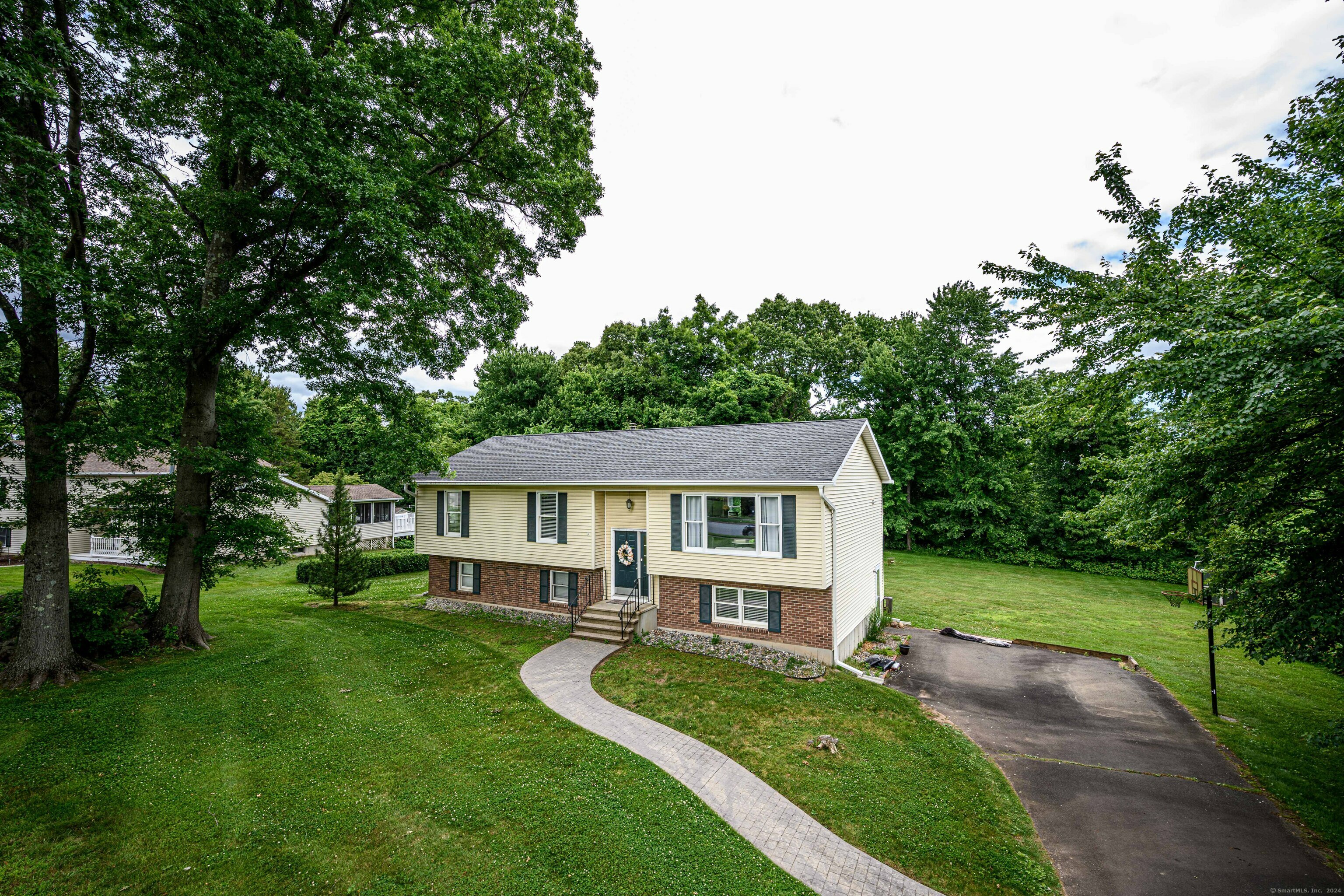 Property Photo:  38 Clearview Drive  CT 06492 