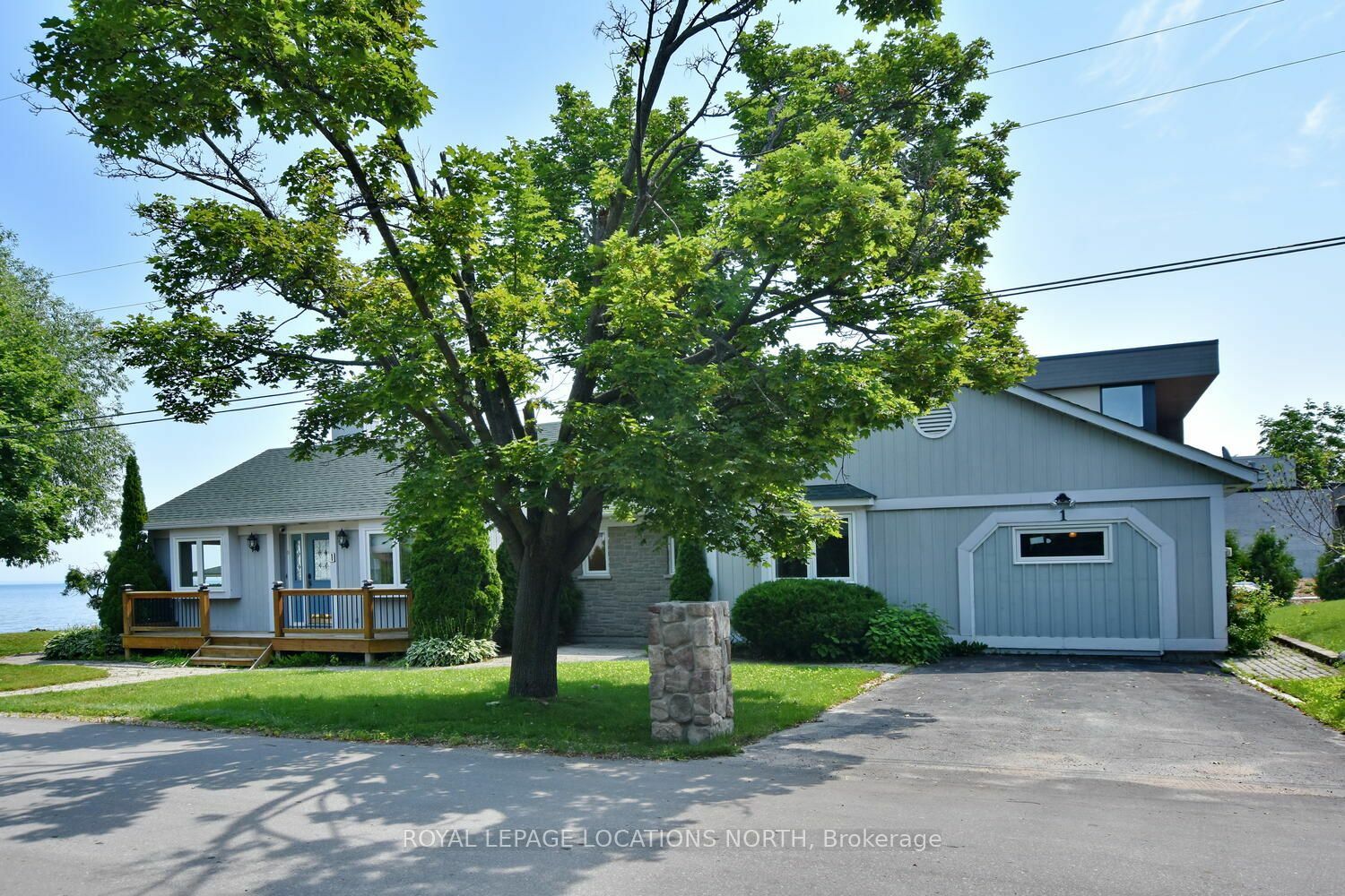 Property Photo:  1 Oliver Cres  ON L9Y 3Z1 