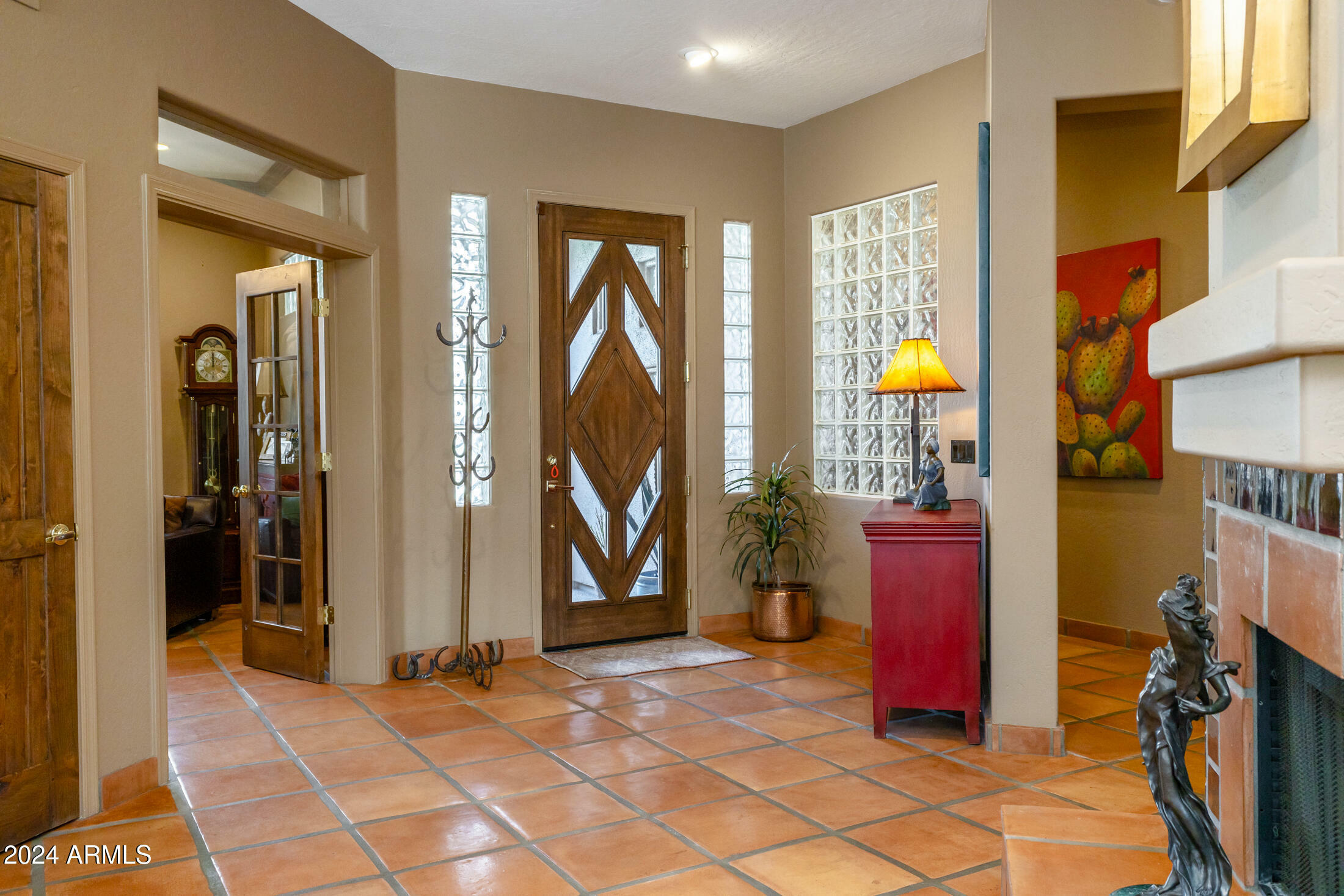 Property Photo: 6924 E Canyon Wren Circle AZ 85266