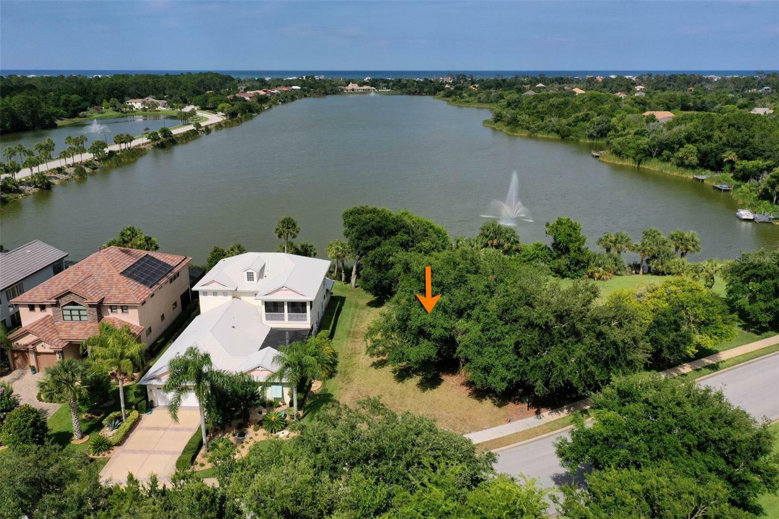 Property Photo:  22 Emerald Lake Drive  FL 32137 