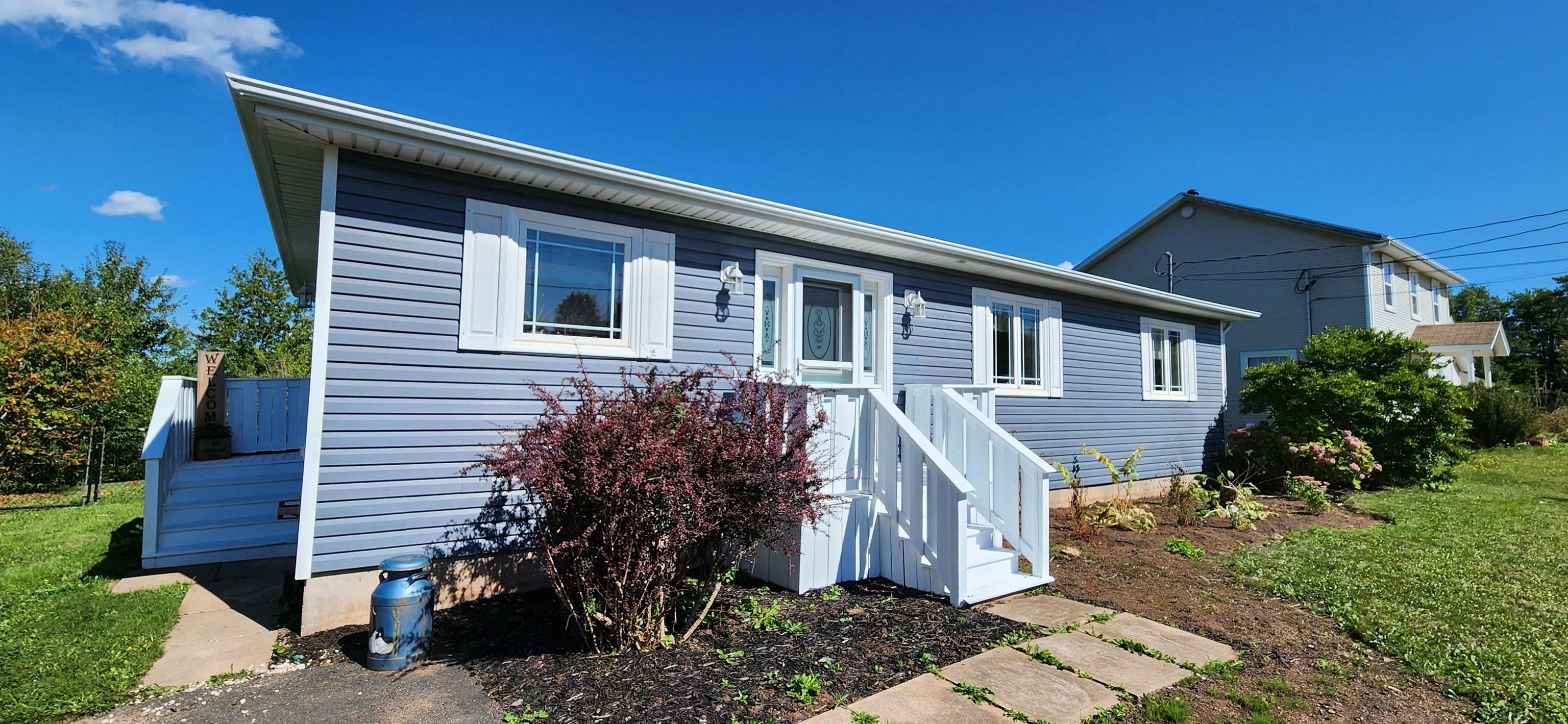 Property Photo:  43 Harland View Drive  PE C1B 1W2 