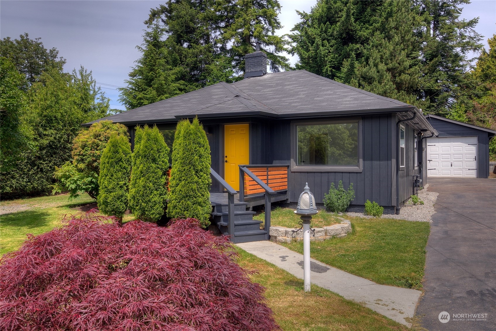 Property Photo:  311 S Cabot Road  WA 98203 