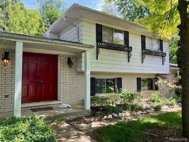 Property Photo: 53446 Bancroft Drive MI 48316