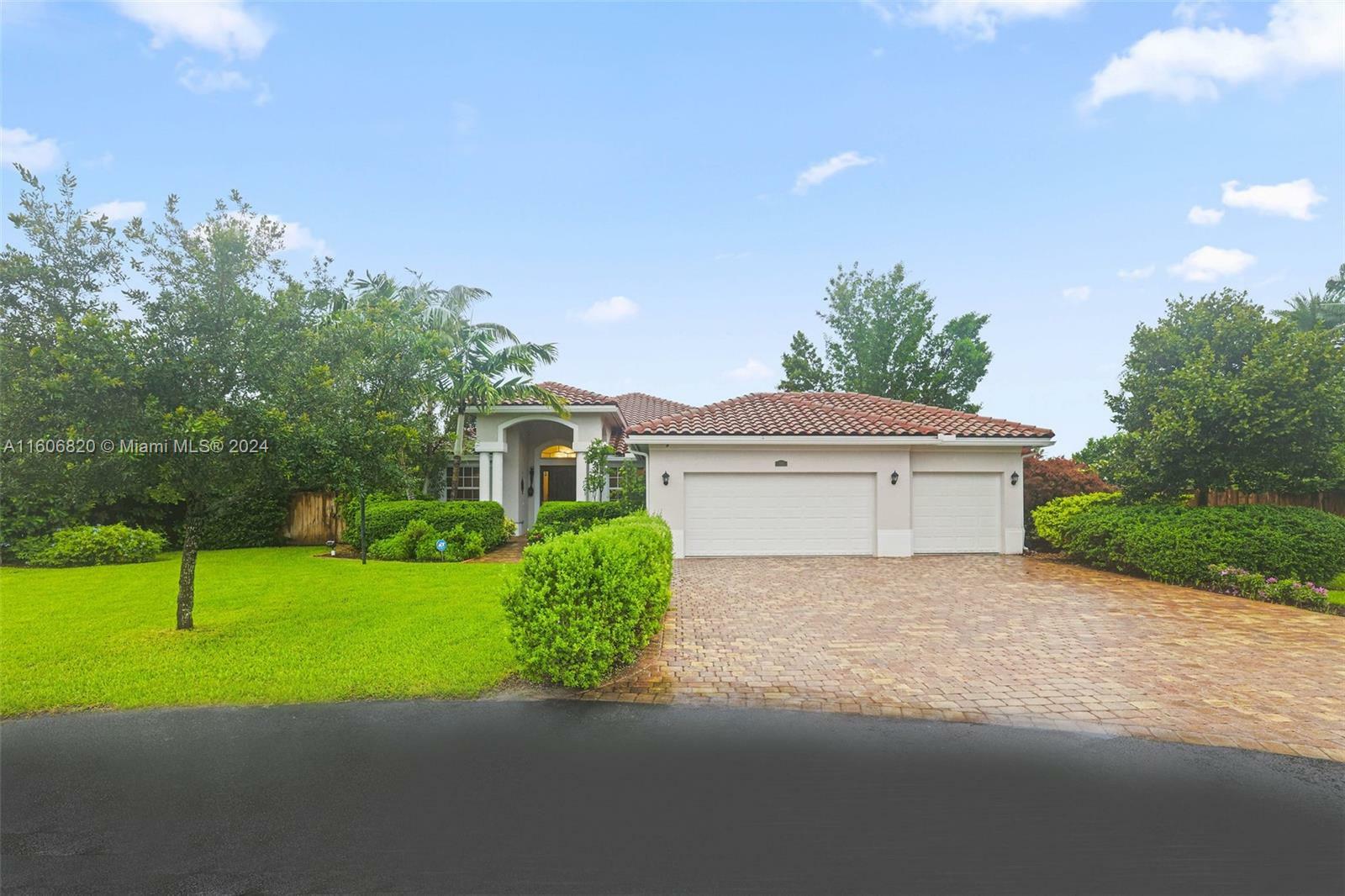 Property Photo:  2136 NW 14th Ter  FL 33030 