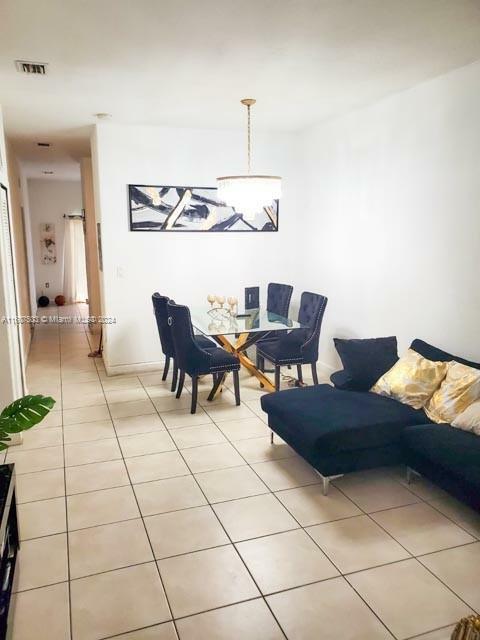 Property Photo: 1666 SE 27th Ct 105 FL 33035