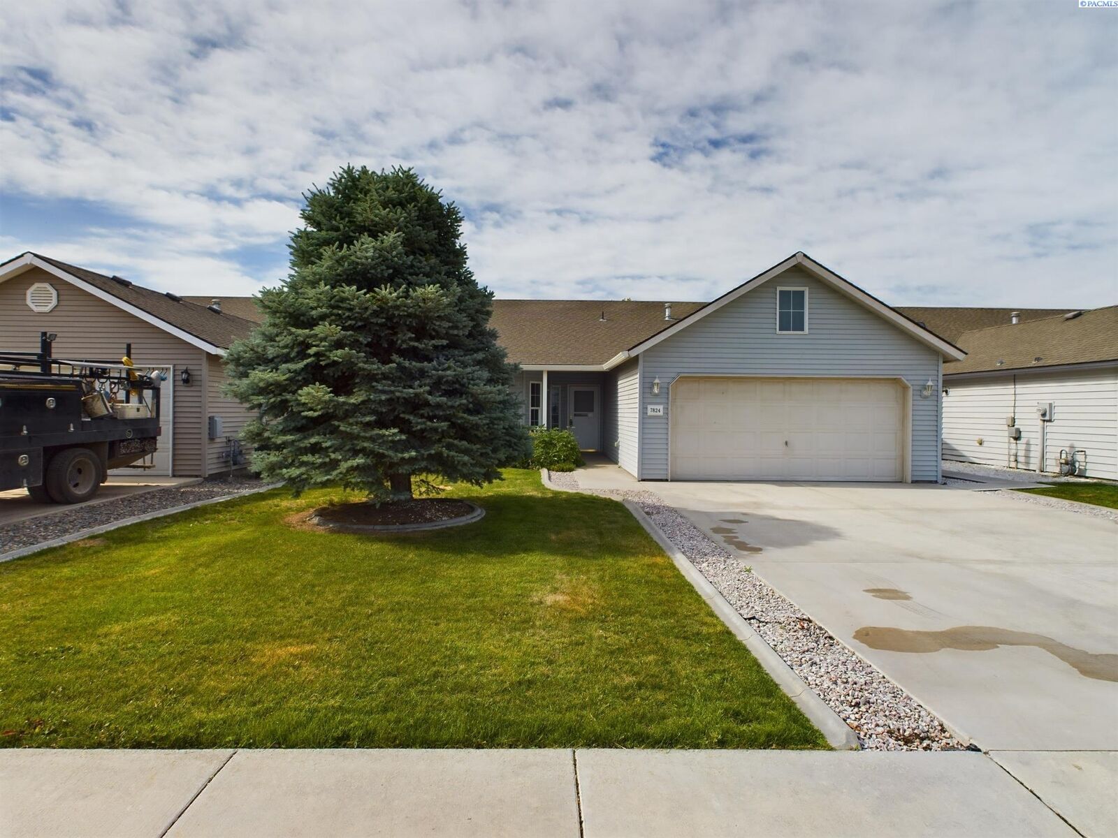 Property Photo:  7824 Deschutes Dr  WA 99301 