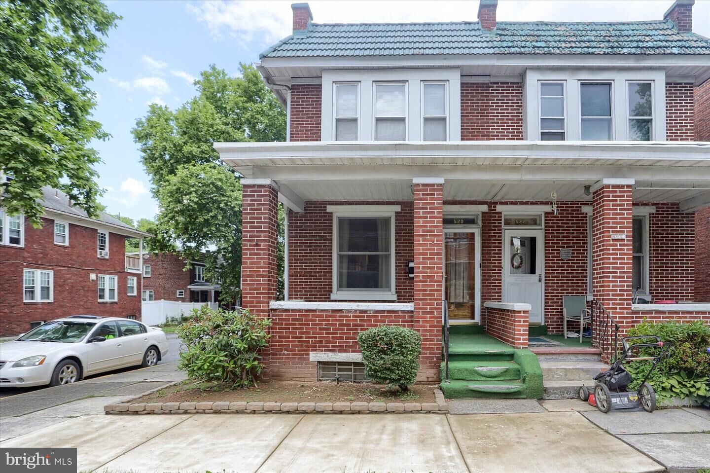 Property Photo:  520 Radnor Street  PA 17110
