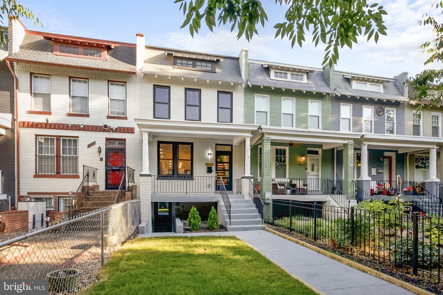 Property Photo: 1620 Potomac Avenue SE DC 20003