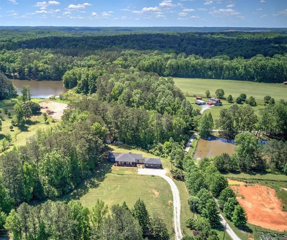Property Photo: 606 Roper Road GA 30115