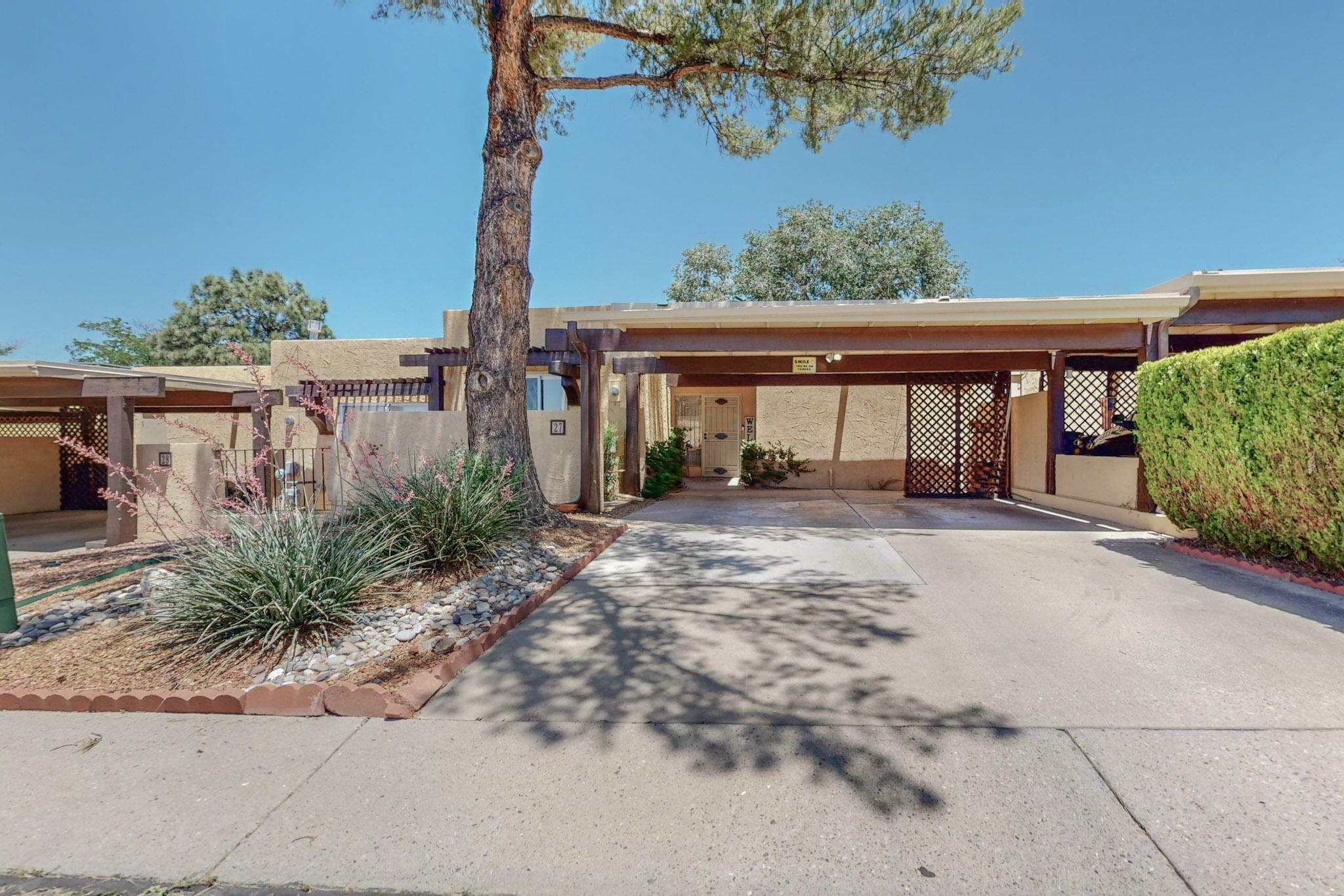 27 Casa Hermosa Drive NE  Albuquerque NM 87112 photo