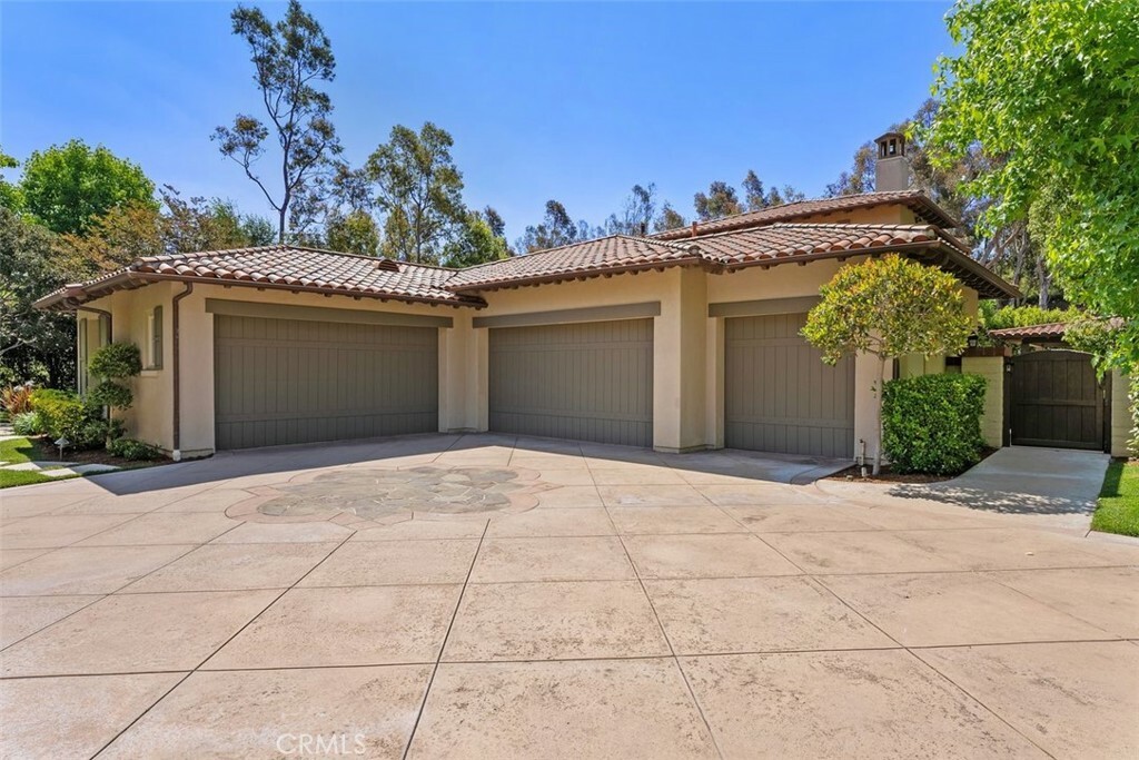 Property Photo: 11220 Hannaford Drive CA 92782