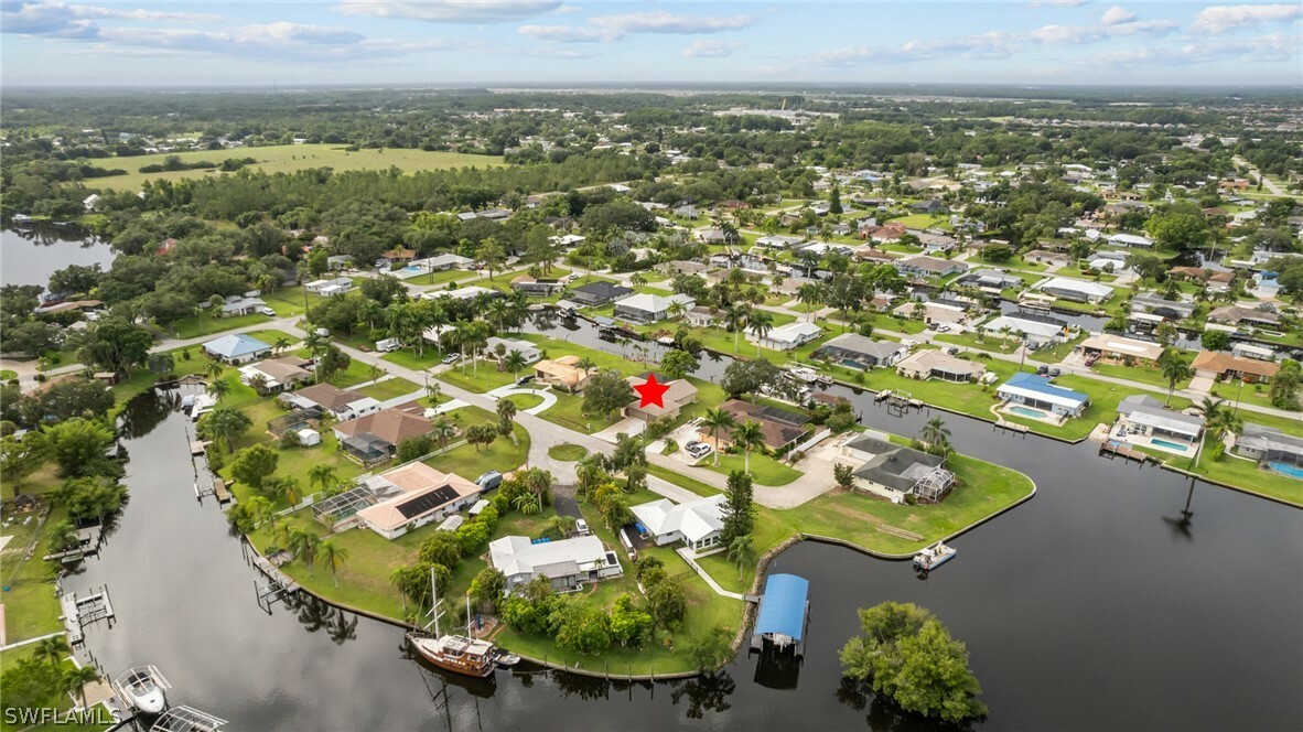 Property Photo:  13867 Lazy Lane  FL 33905 