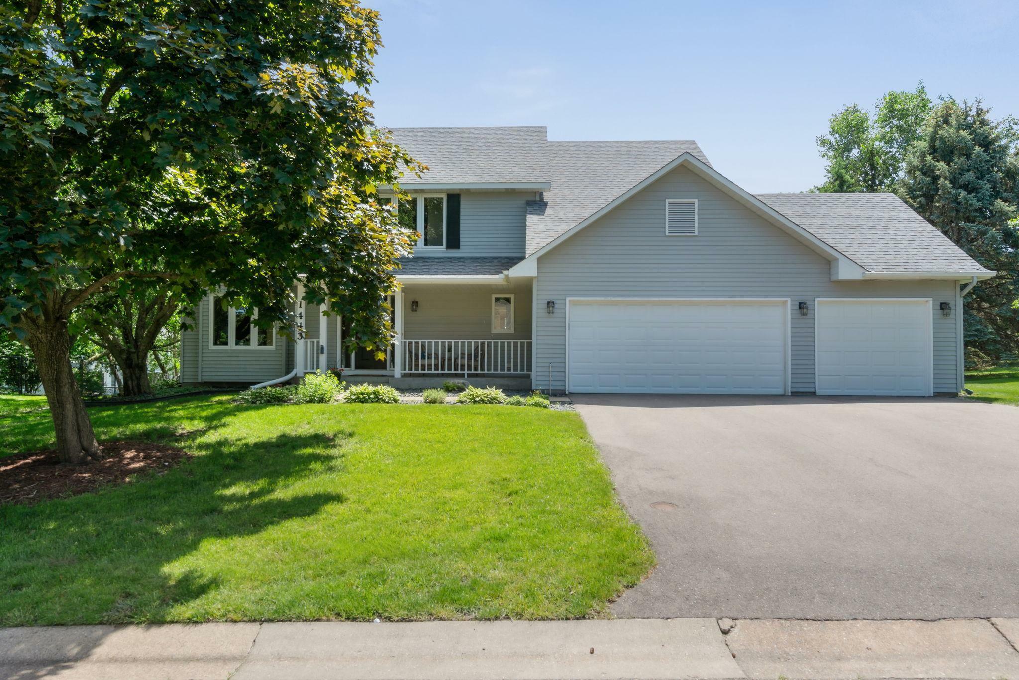 Property Photo:  1443 Fallbrook Lane  MN 55125 