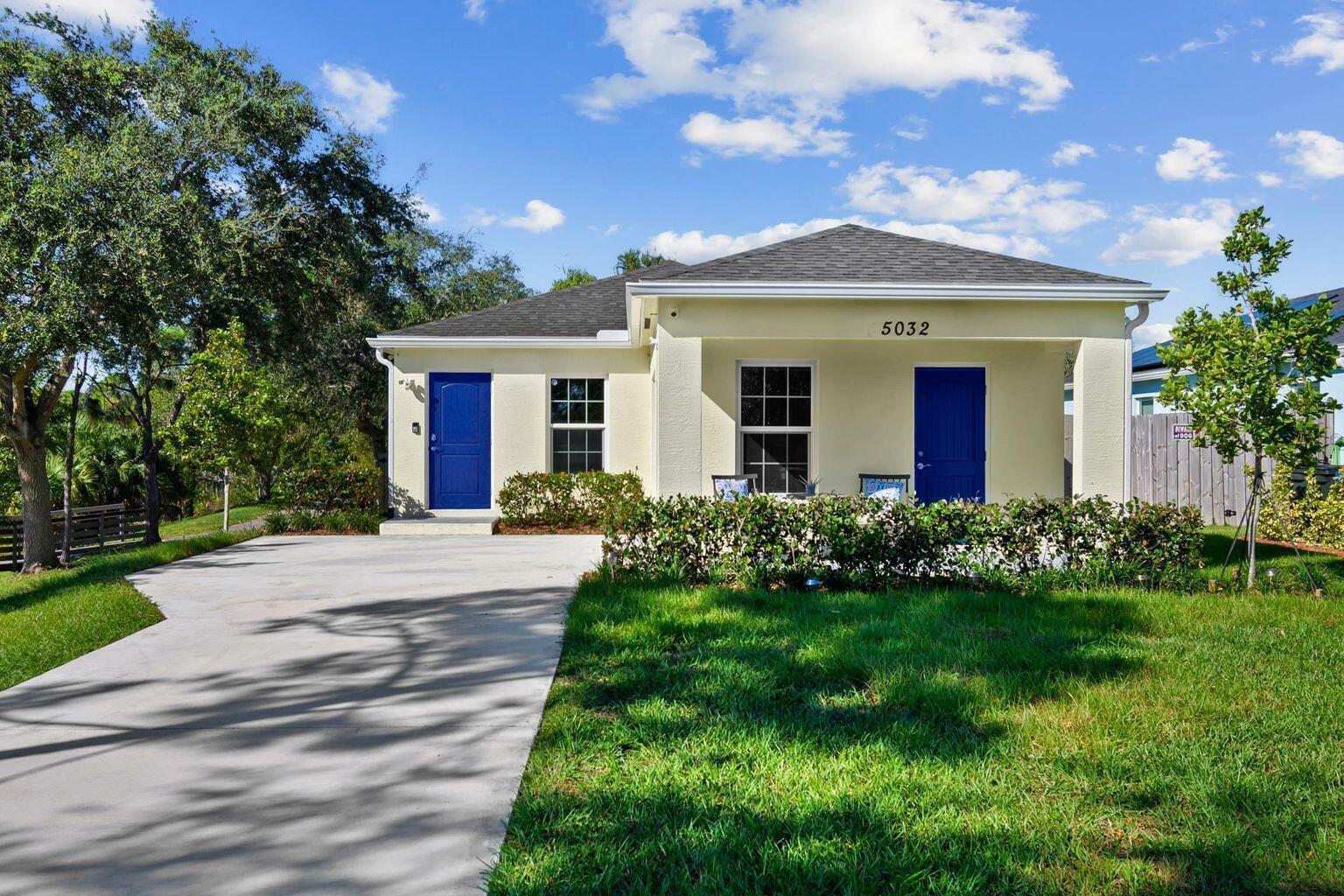 Property Photo:  5032 SE Flounder Avenue  FL 34997 