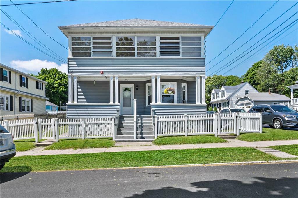 Property Photo:  143 Bay View Avenue  RI 02809 