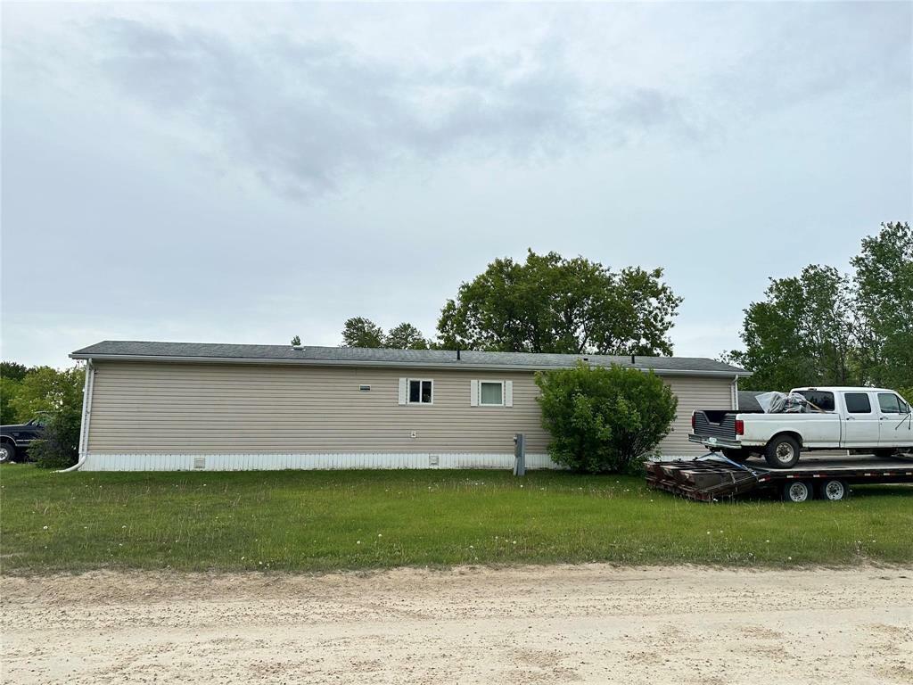 Property Photo:  12 Budd Place  MB R9A 1T7 