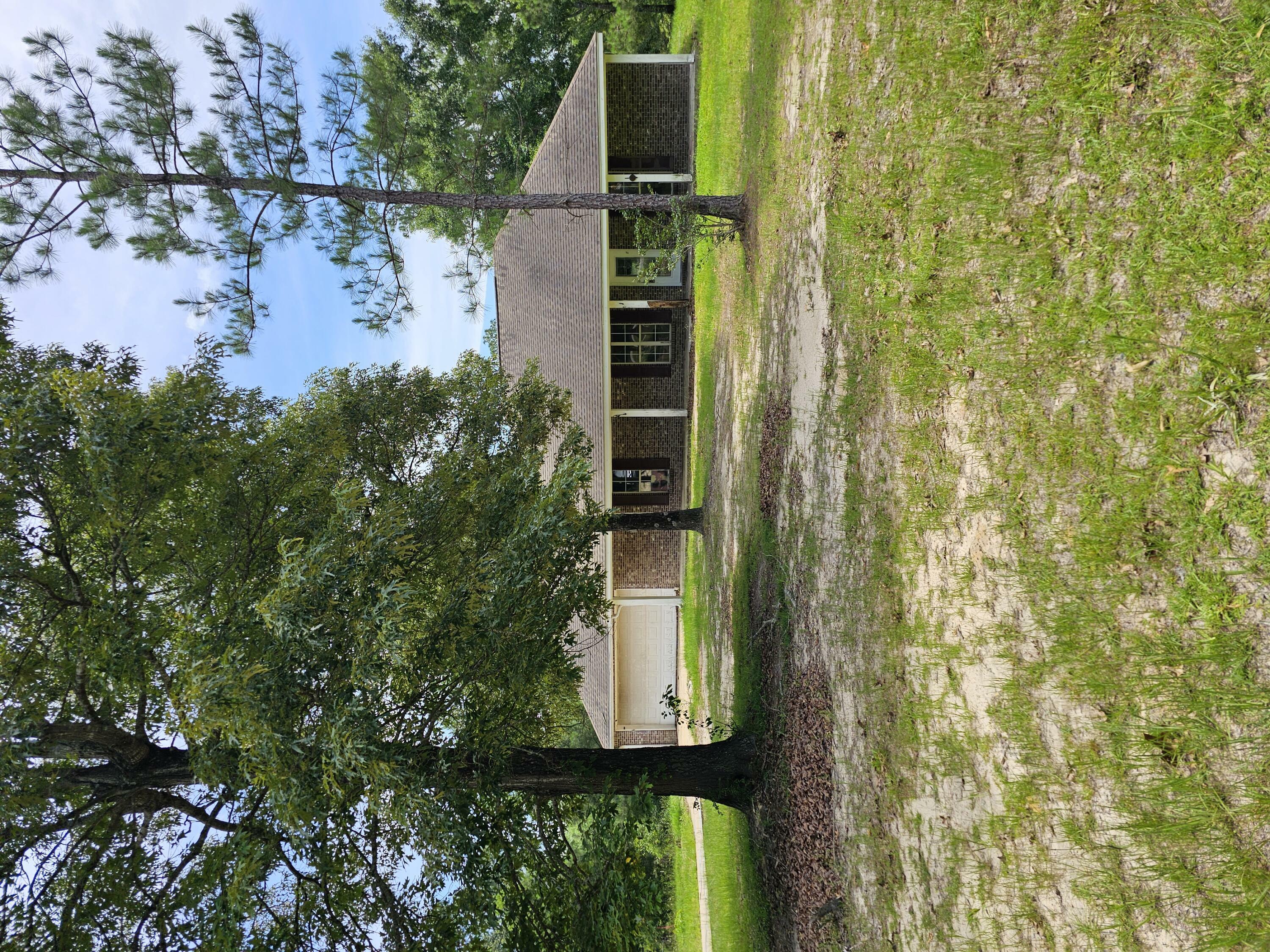 Property Photo:  957 J B Horne Rd.  MS 39401 