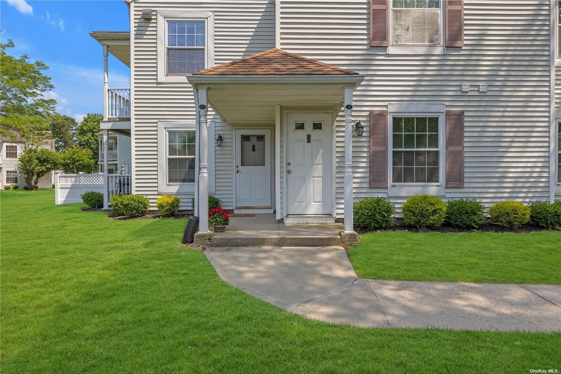 Property Photo: 67 Fairview Circle 67 NY 11953