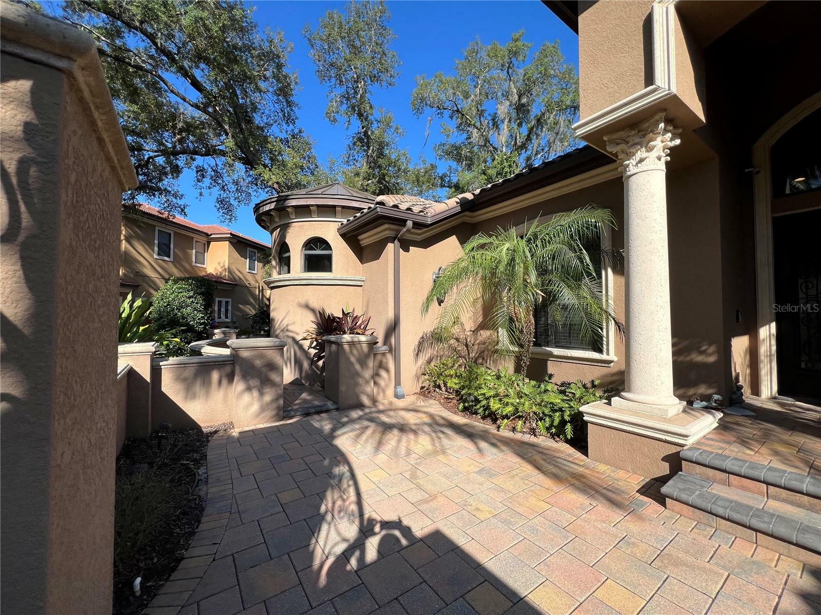 Property Photo:  16405 Dunlindale Drive  FL 33547 