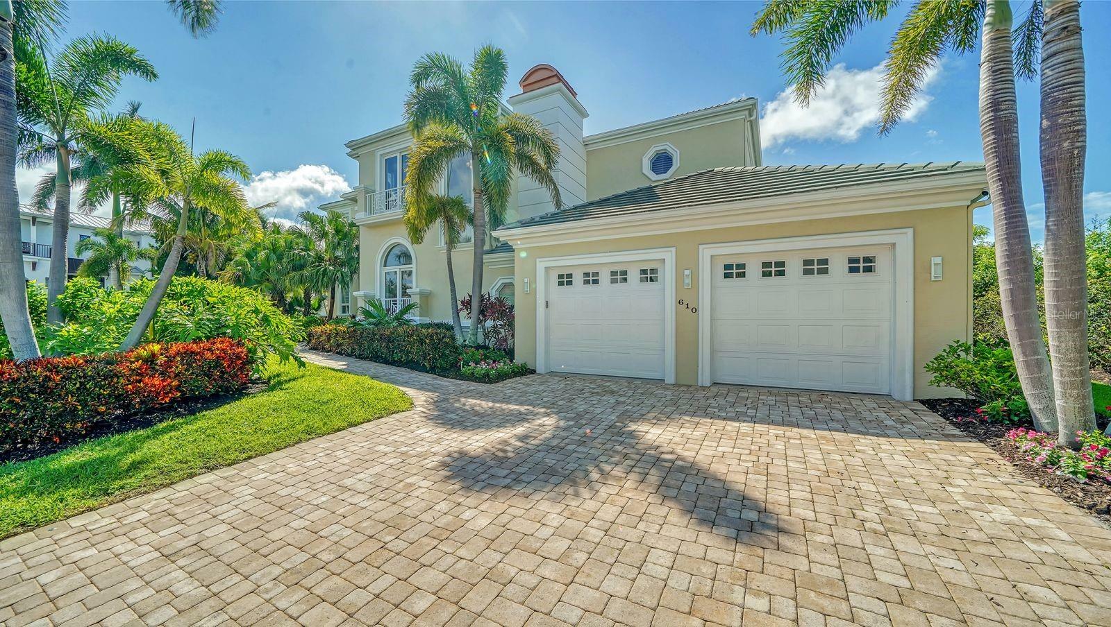 Property Photo:  610 Yardarm Lane  FL 34228 