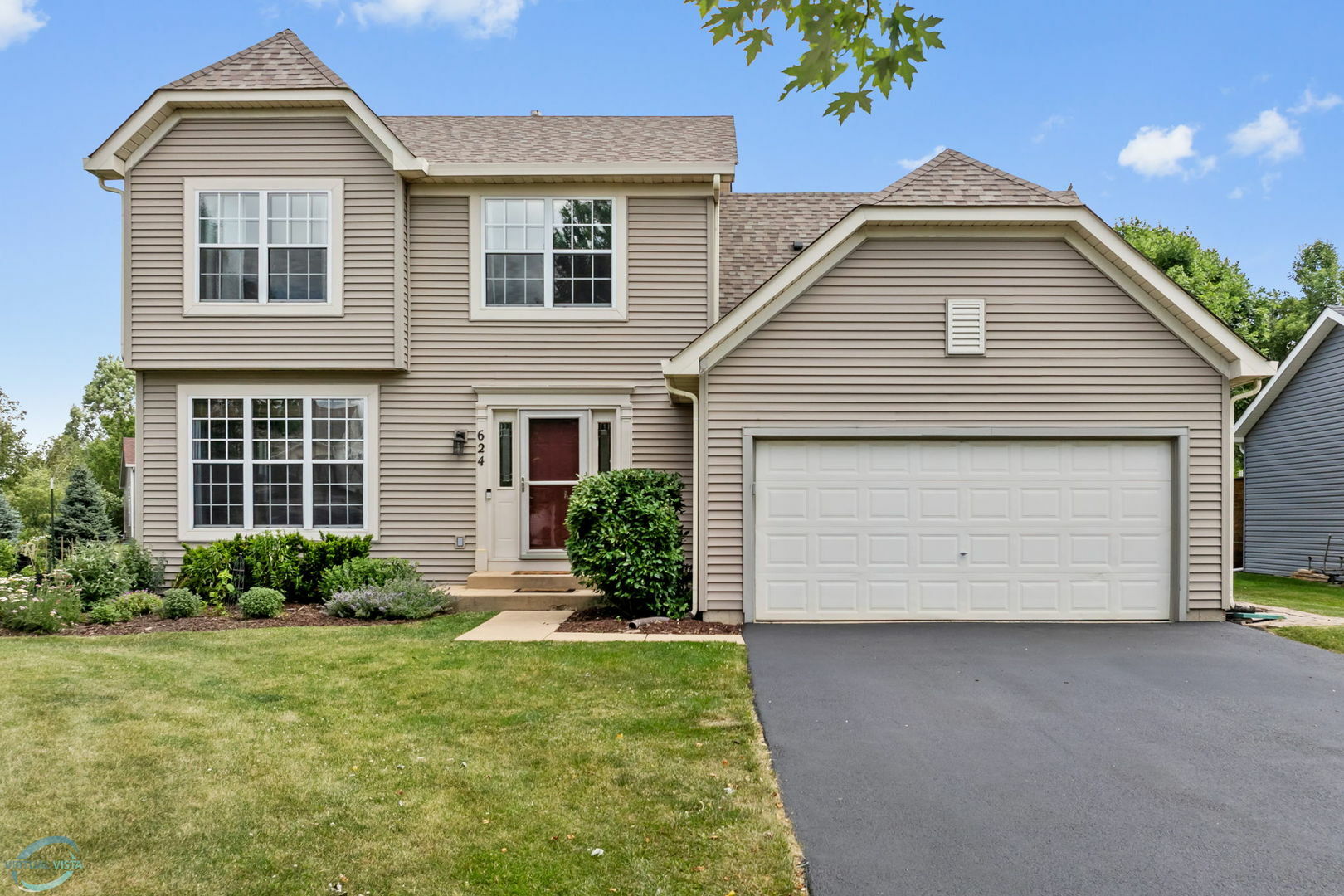 Property Photo:  624 Salem Circle  IL 60543 