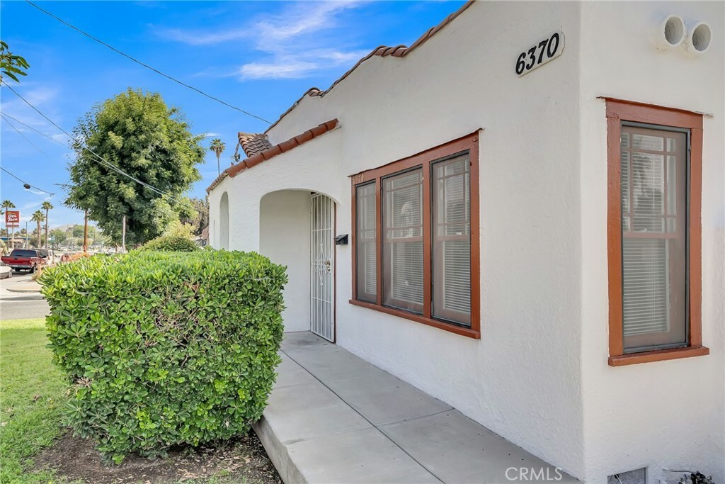 Property Photo:  6370 Riverside Avenue  CA 92506 