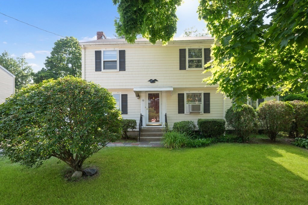 Property Photo:  10 Oak Street  MA 01760 