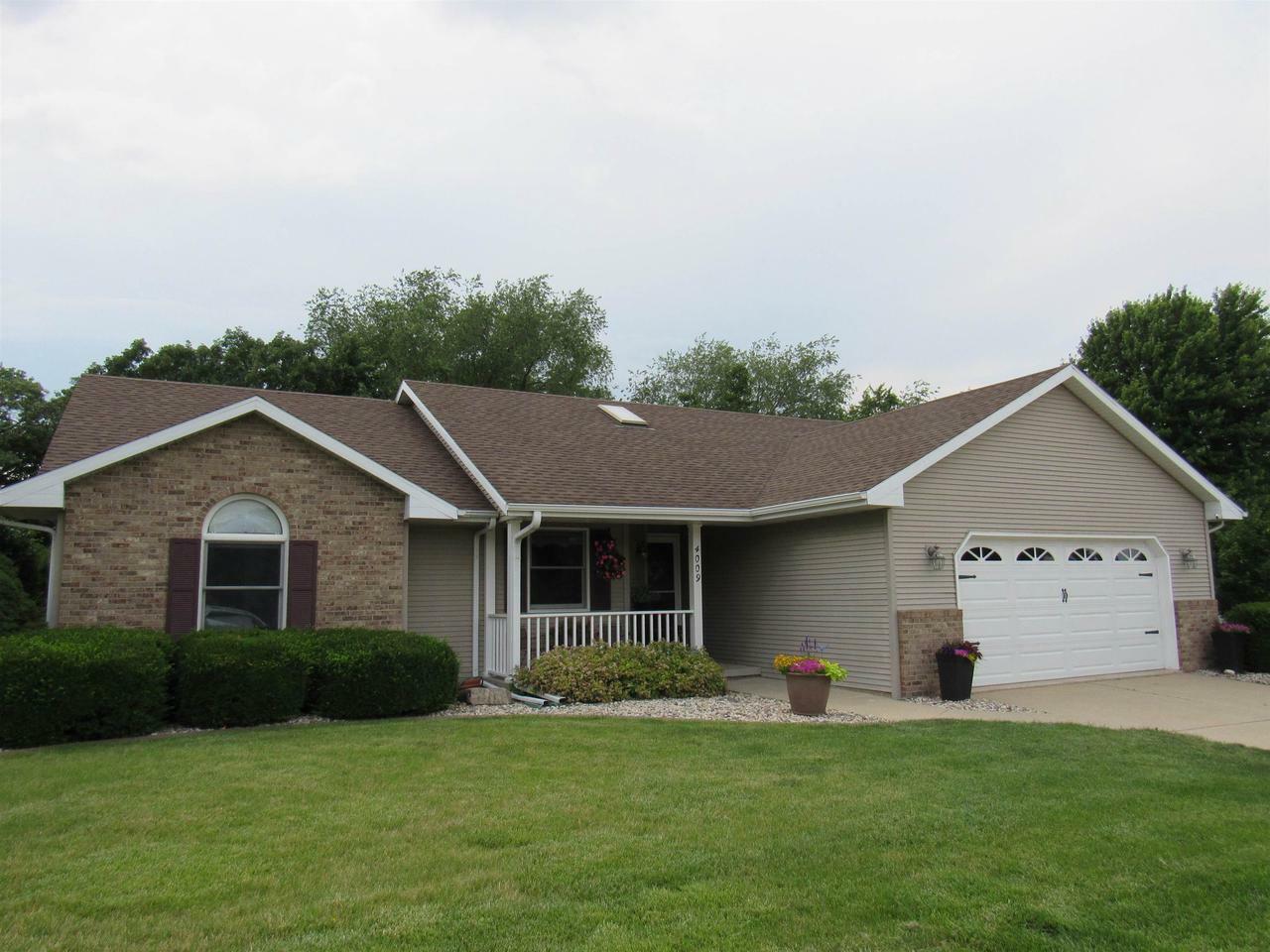 Property Photo:  4009 Castlemoor Drive  WI 53546 