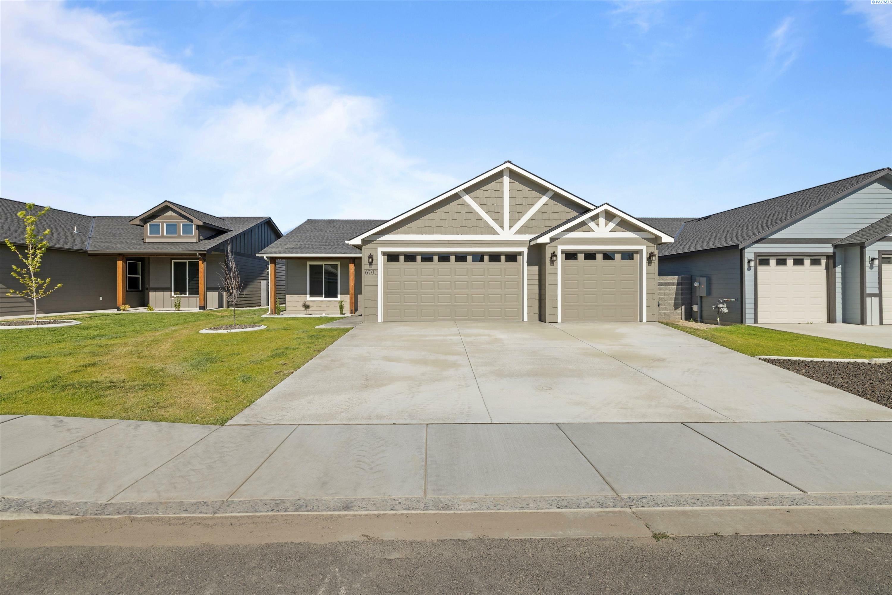 Property Photo:  6701 Sockeye Lane  WA 99301 