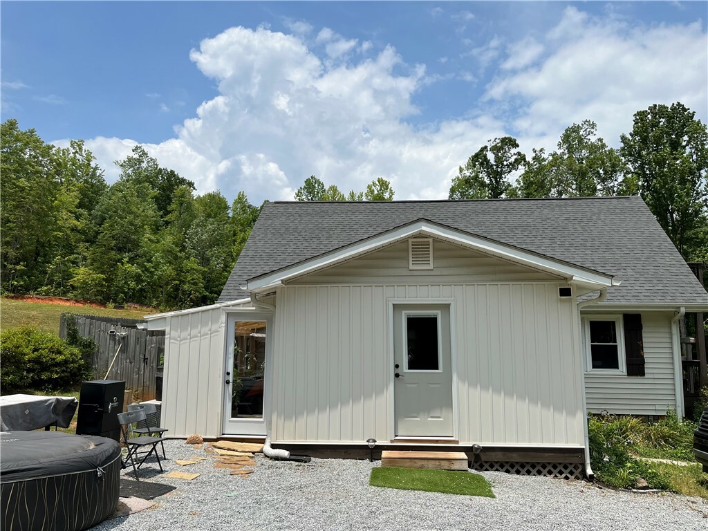 Property Photo:  816 Earls Bridge Road  SC 29640 