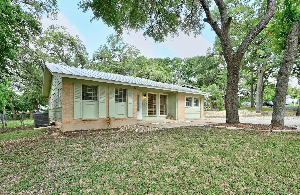 Property Photo:  4812 Aberdeen Drive  TX 78745 